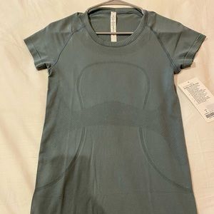 SIZE 6 swiftly tech ss crew